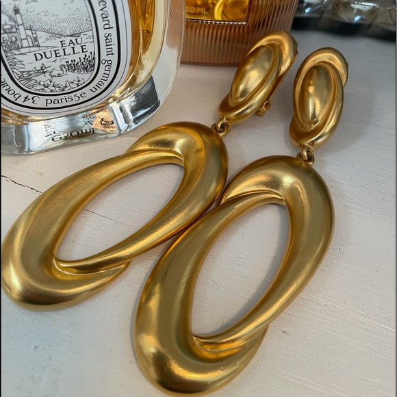 Essex XL Vintage 80’s Gold Dipped Signed  Clips - Picture 2 of 8